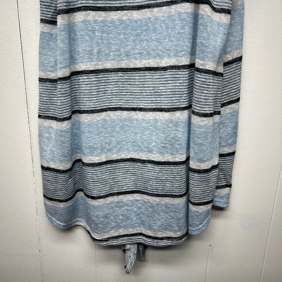 Haptics Striped Button Down Sleeveless Tie Front Top Size Small Flowy Fit - Picture 9 of 11
